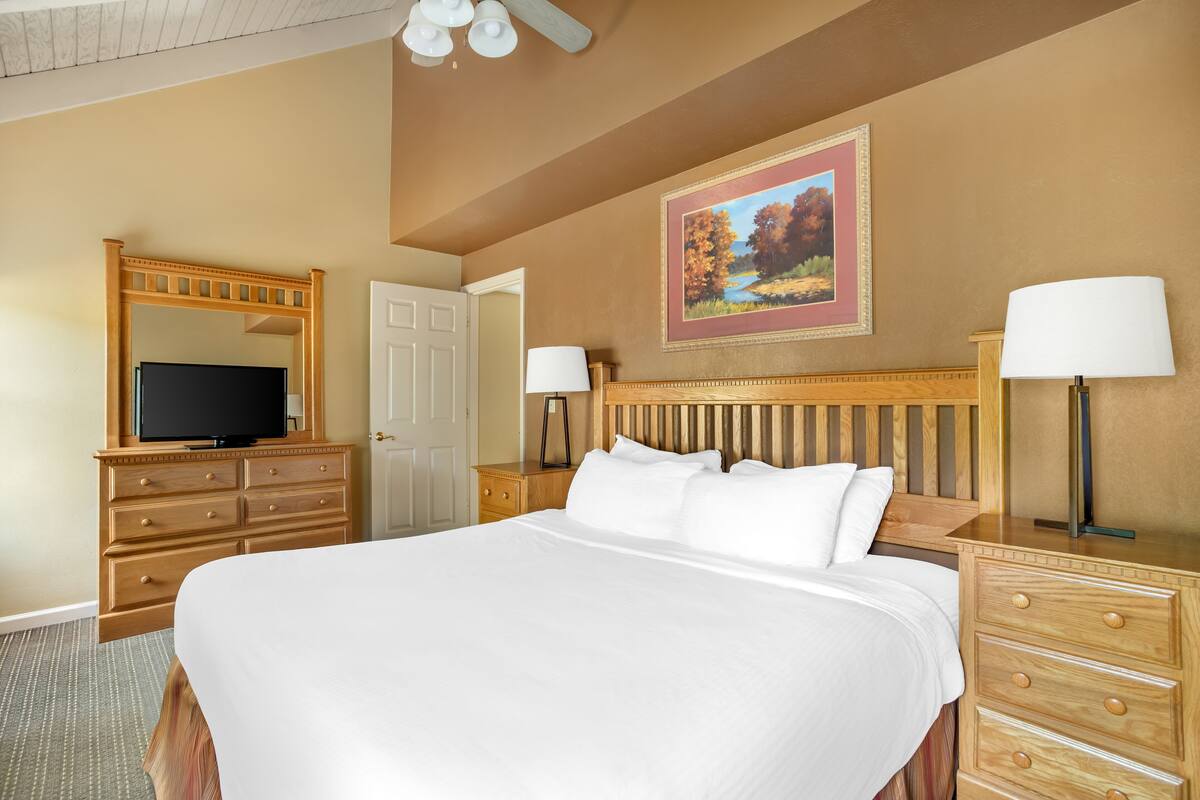 Townhome, 2 Bedrooms | In-room safe, individually decorated, individually furnished, desk