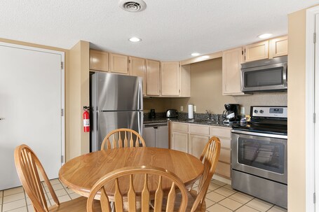 Sunrise Ridge Resort - Image 38
