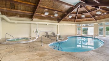 Indoor pool, seasonal outdoor pool, pool loungers