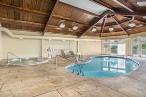 Indoor pool, seasonal outdoor pool, sun loungers
