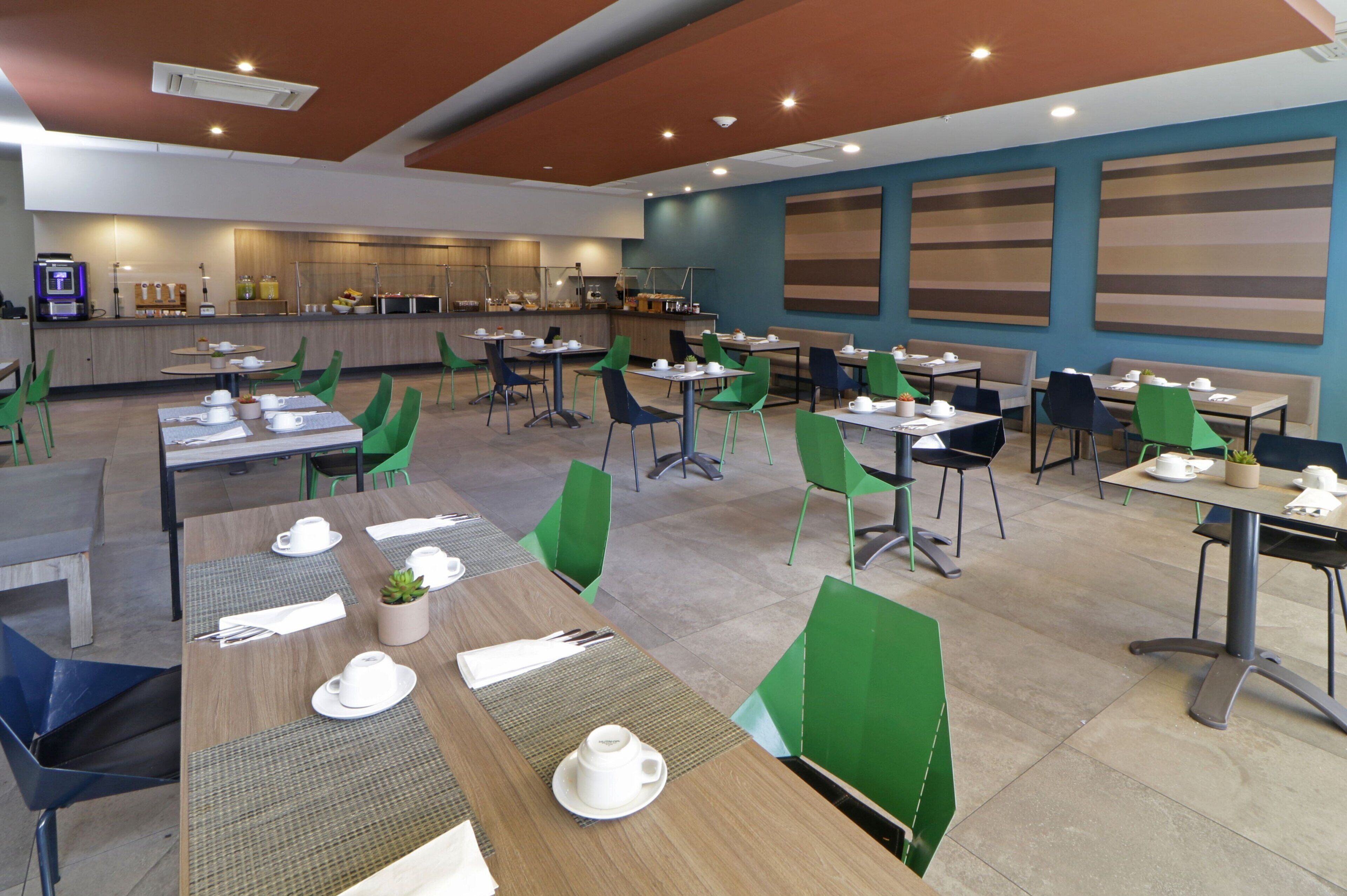 Desayuno continental gratuito y diario