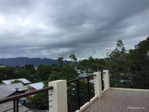 Terrace/patio - Coron Visitors Hotel (Coron)