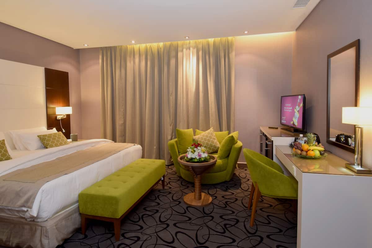 Minibar, in-room safe, desk, soundproofing