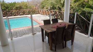 Departamento de lujo, 2 habitaciones | Terraza o patio