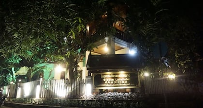 Wisdom Laos Hotel