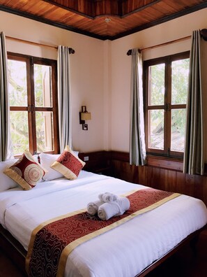 Chambre supérieure double | Bureau, système d’insonorisation, lit d’appoint (supplément)