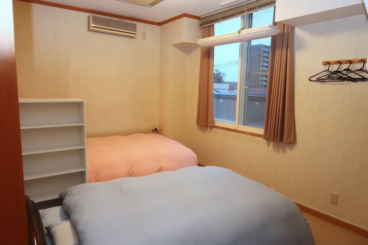 Triple Room, Shared Bathroom | Free WiFi, bed sheets