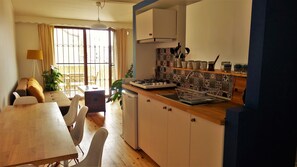 Apartment, 3 Bedrooms, Terrace | Private kitchen | Fridge, electric kettle, highchair - Kunterbunt Aparts Istanbul (Istanbul)