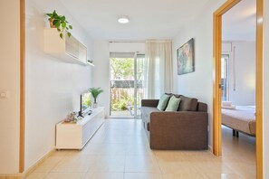 Apartment, 2 Bedrooms (5p) | Living area | Flat-screen TV, table tennis - Velor Apartments (Castelldefels)