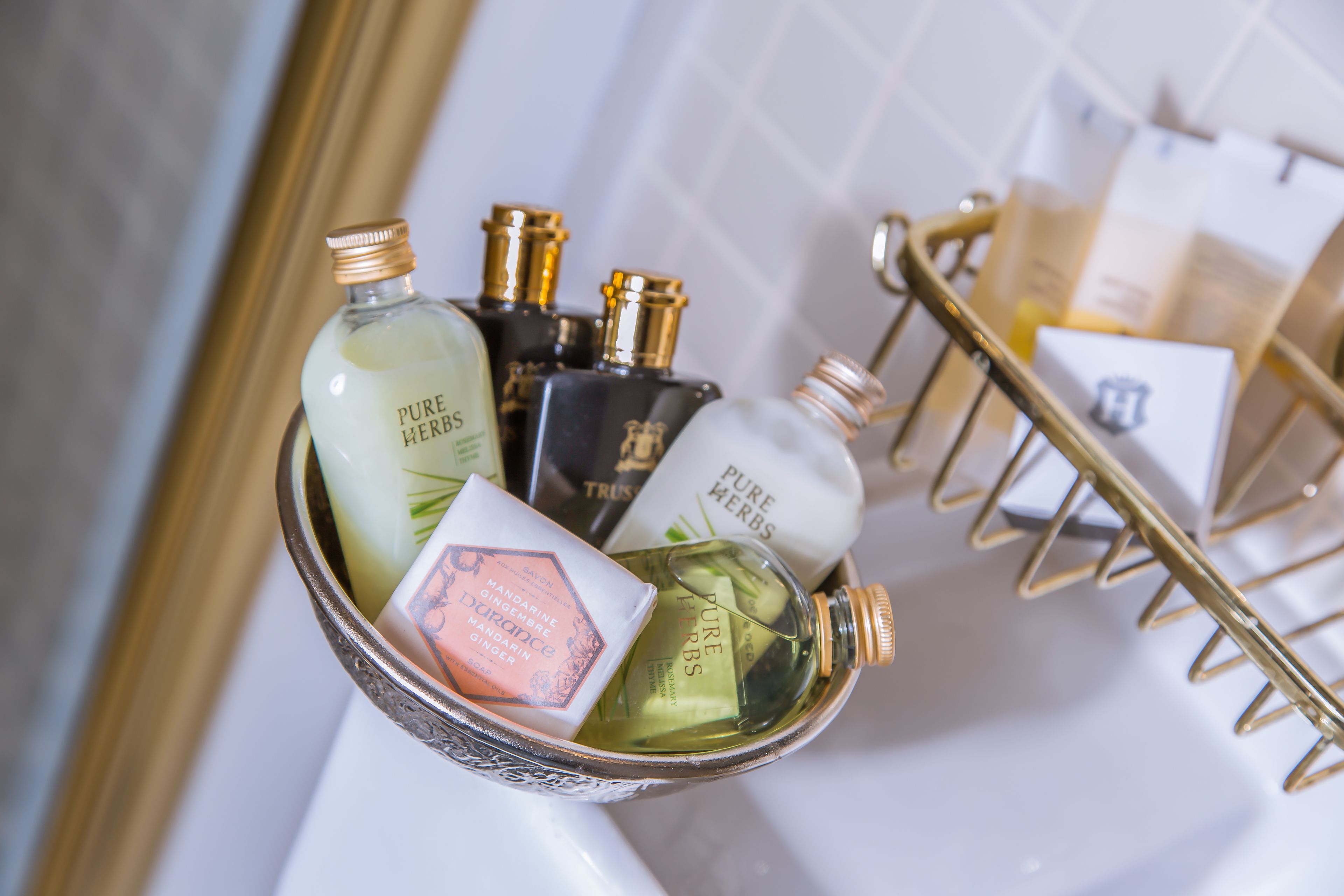 suite | bathroom amenities | shower, free toiletries, hair dryer, slippers
