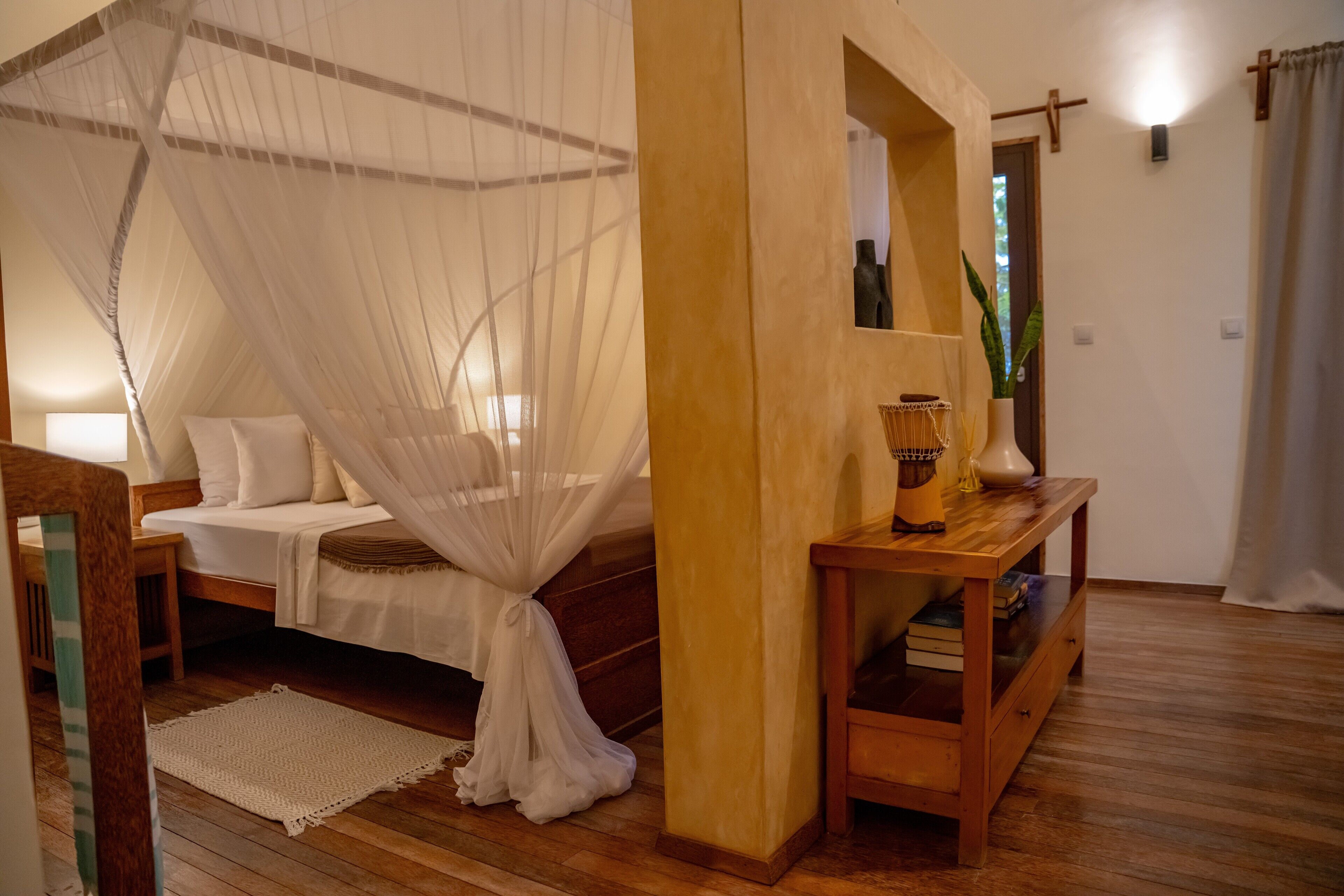 Premium bedding, in-room safe, desk, blackout curtains