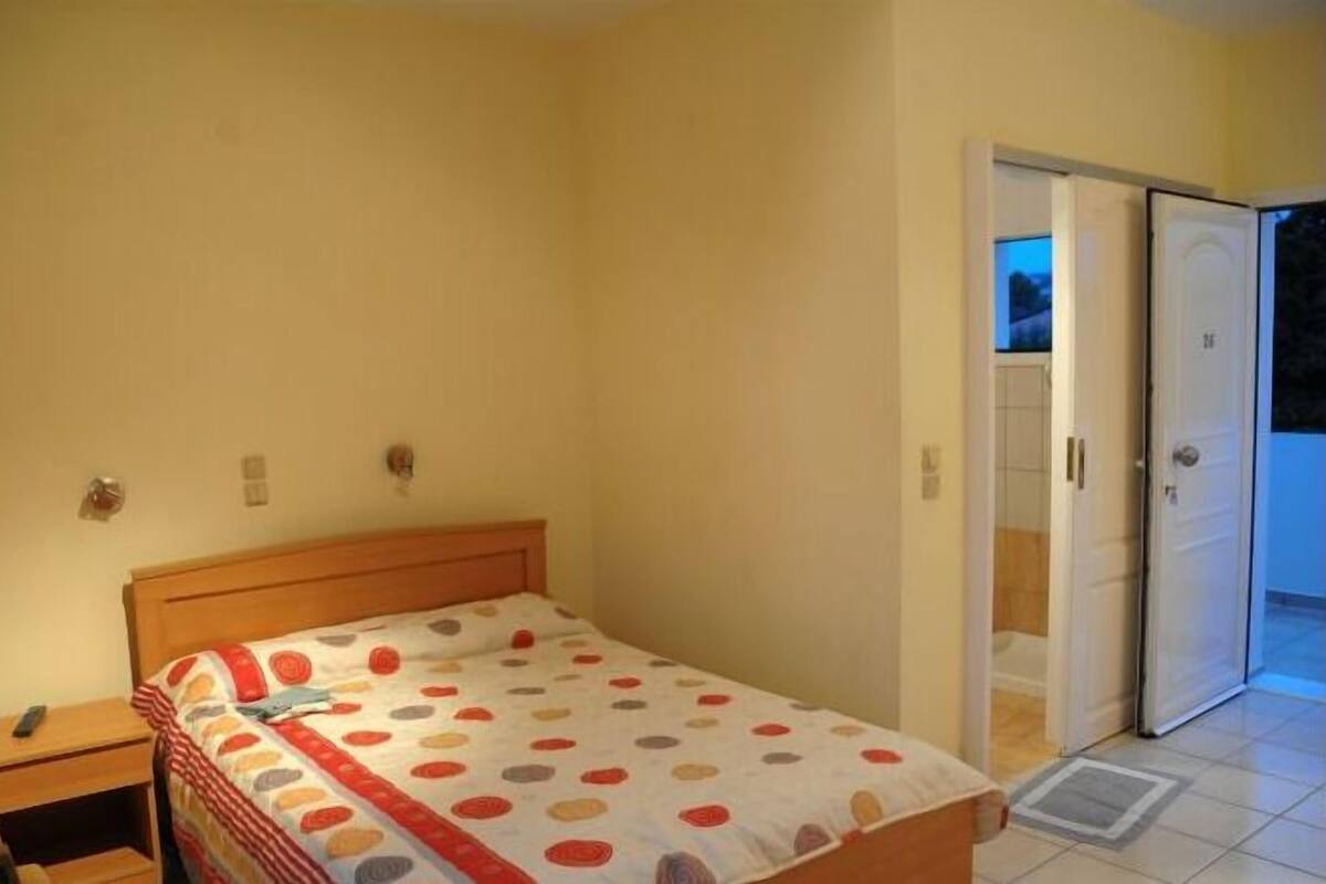 Apartment, 2 Bedrooms | In-room safe, cribs (surcharge), WiFi (free)