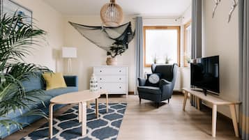 Apartment | Living room | TV