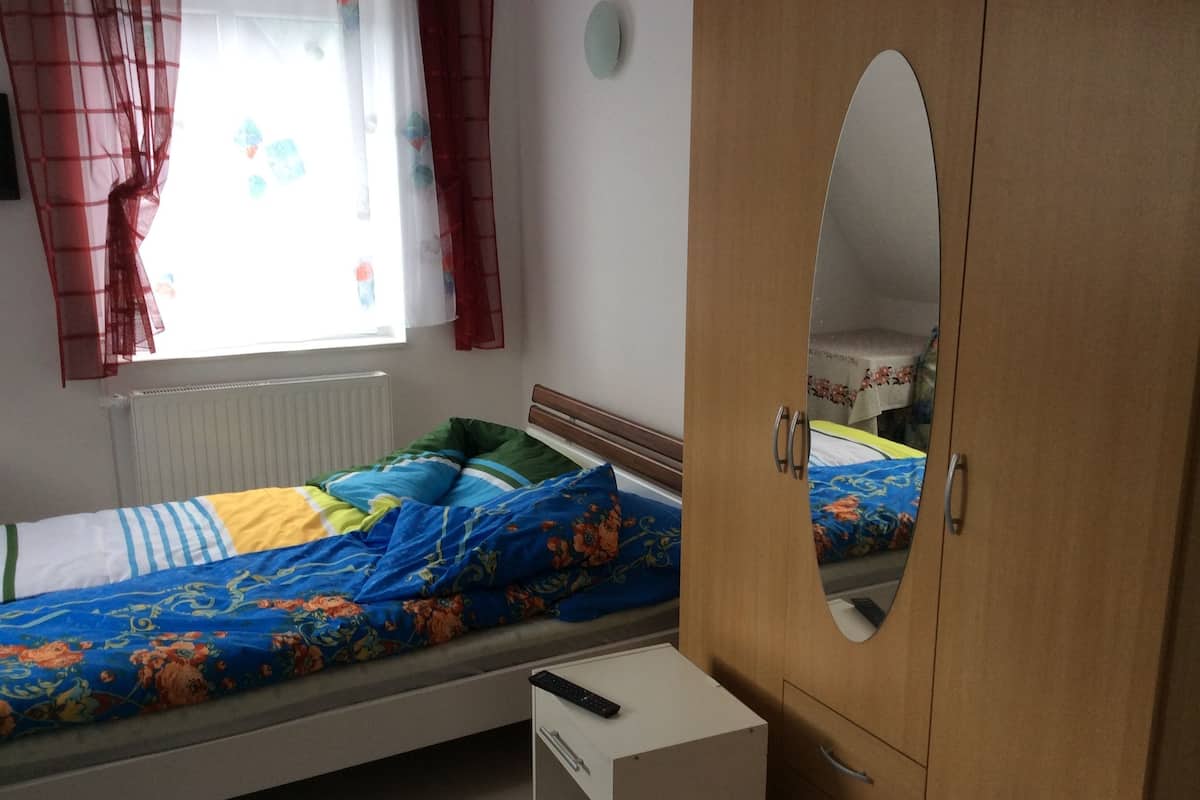 Quarto casal | Wi-Fi de cortesia, roupa de cama
