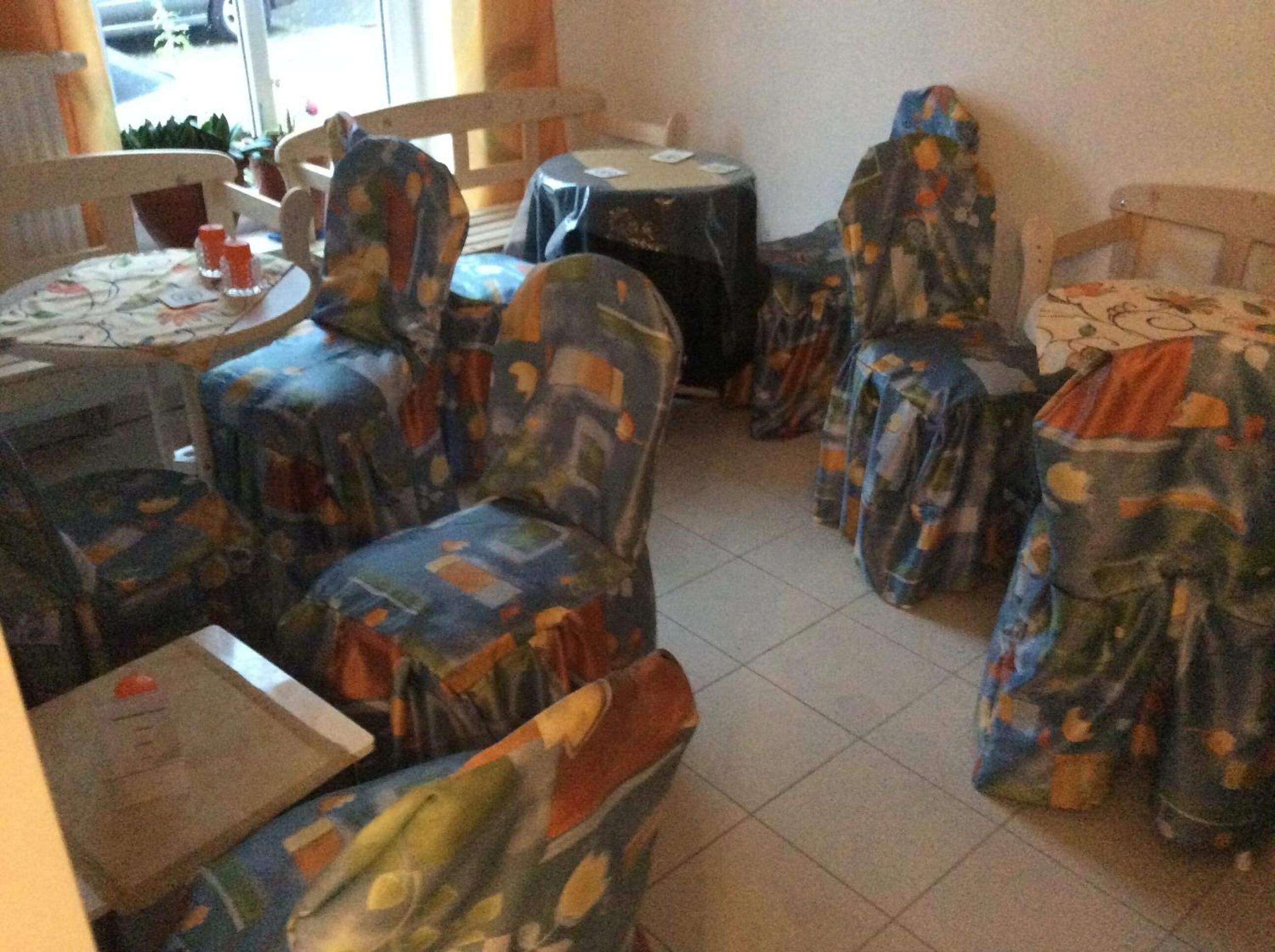 Aperto a pranzo e cena, cucina vegana