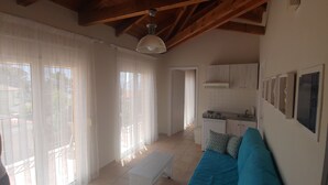 Unclassified image, 2 of 40, button - Alexander Apartments (Kefalonia)
