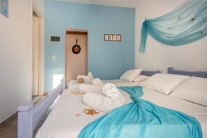 Desk, free WiFi - Pansion Limni (Zakynthos)