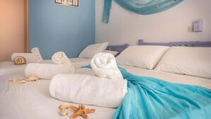 Desk, WiFi (free) - Pansion Limni (Zakynthos)