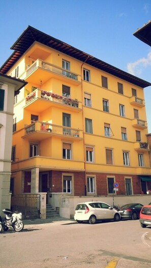 Front of property - La Campanella Guesthouse (Florence)