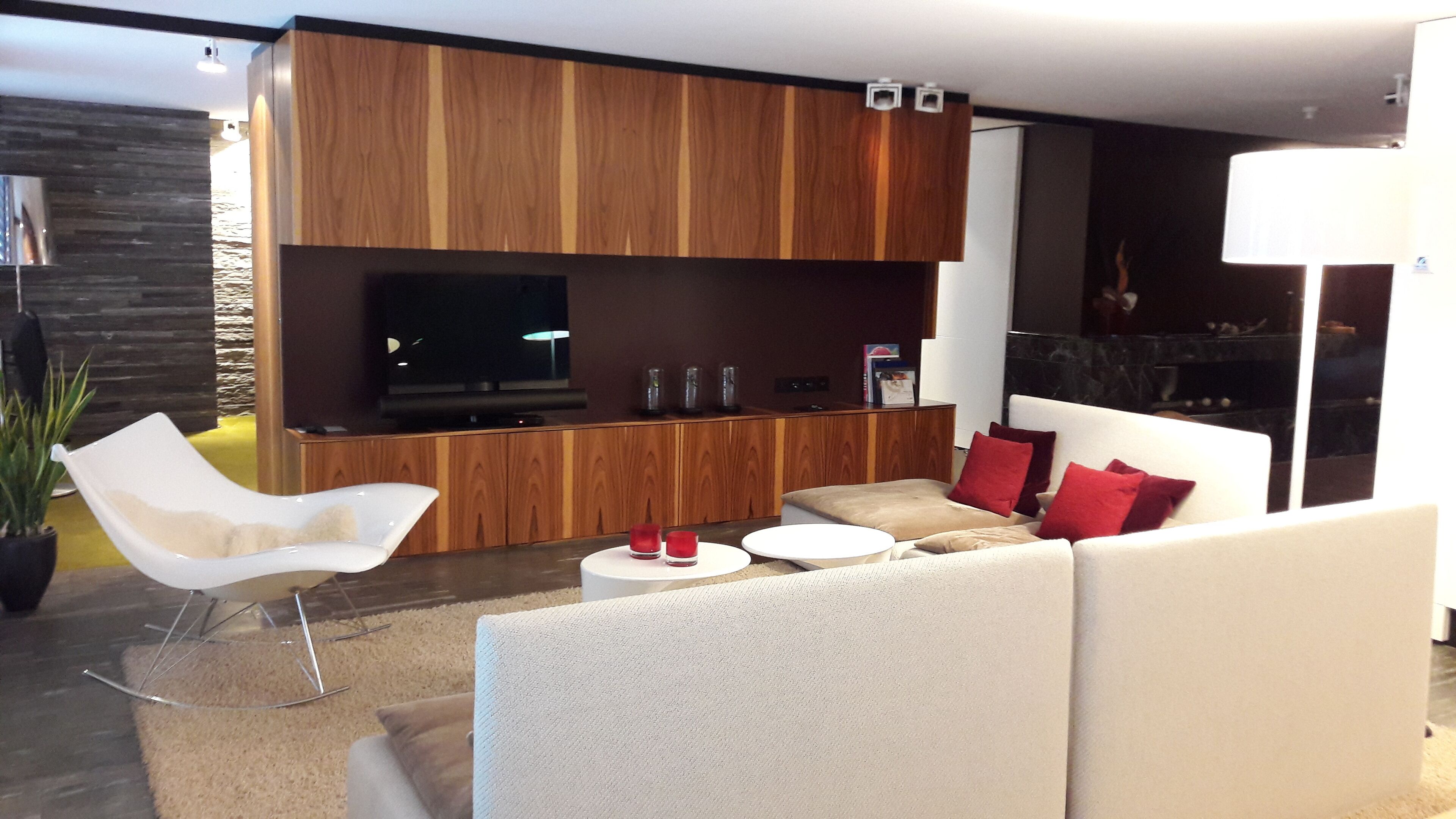 exclusive apartment, 1 bedroom, lake view, lakeside | living area | flat-screen tv