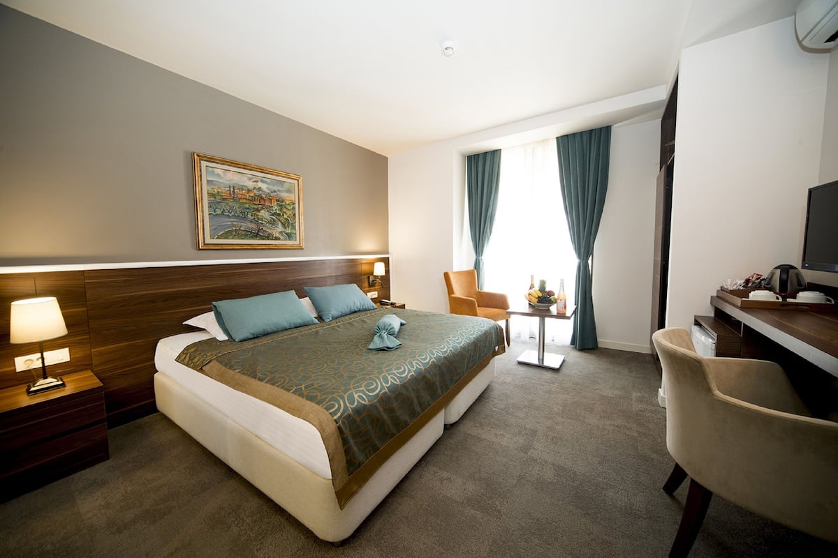 Free minibar items, in-room safe, desk, iron/ironing board