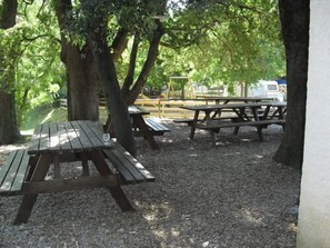 Grill-/Picknickplatz