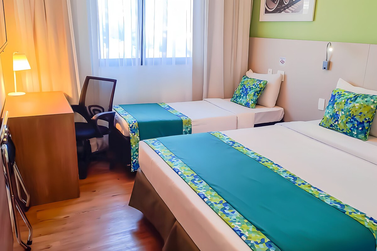 Luxury Triple Room, Multiple Beds | Minibar, in-room safe, desk, blackout drapes