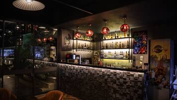 Poolside bar