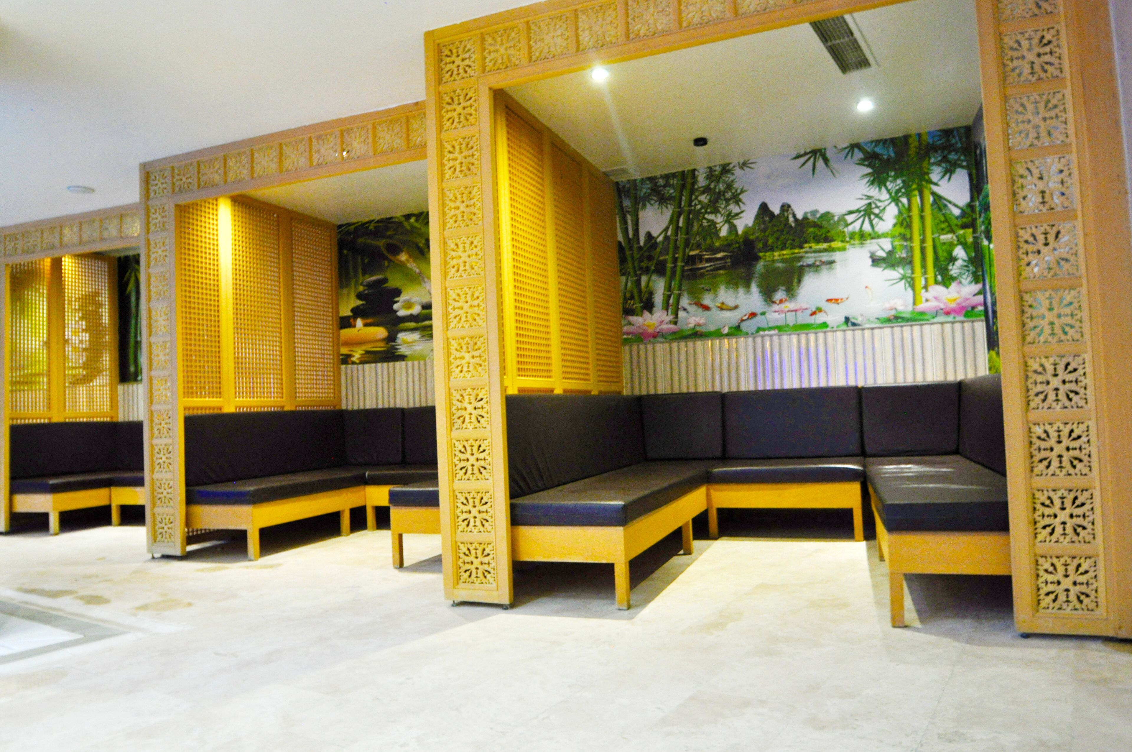 couples treatment room(s), sauna, hot tub, steam room