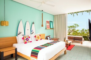 Sengetøy av topp kvalitet, minibar, safe på rommet og blendingsgardiner