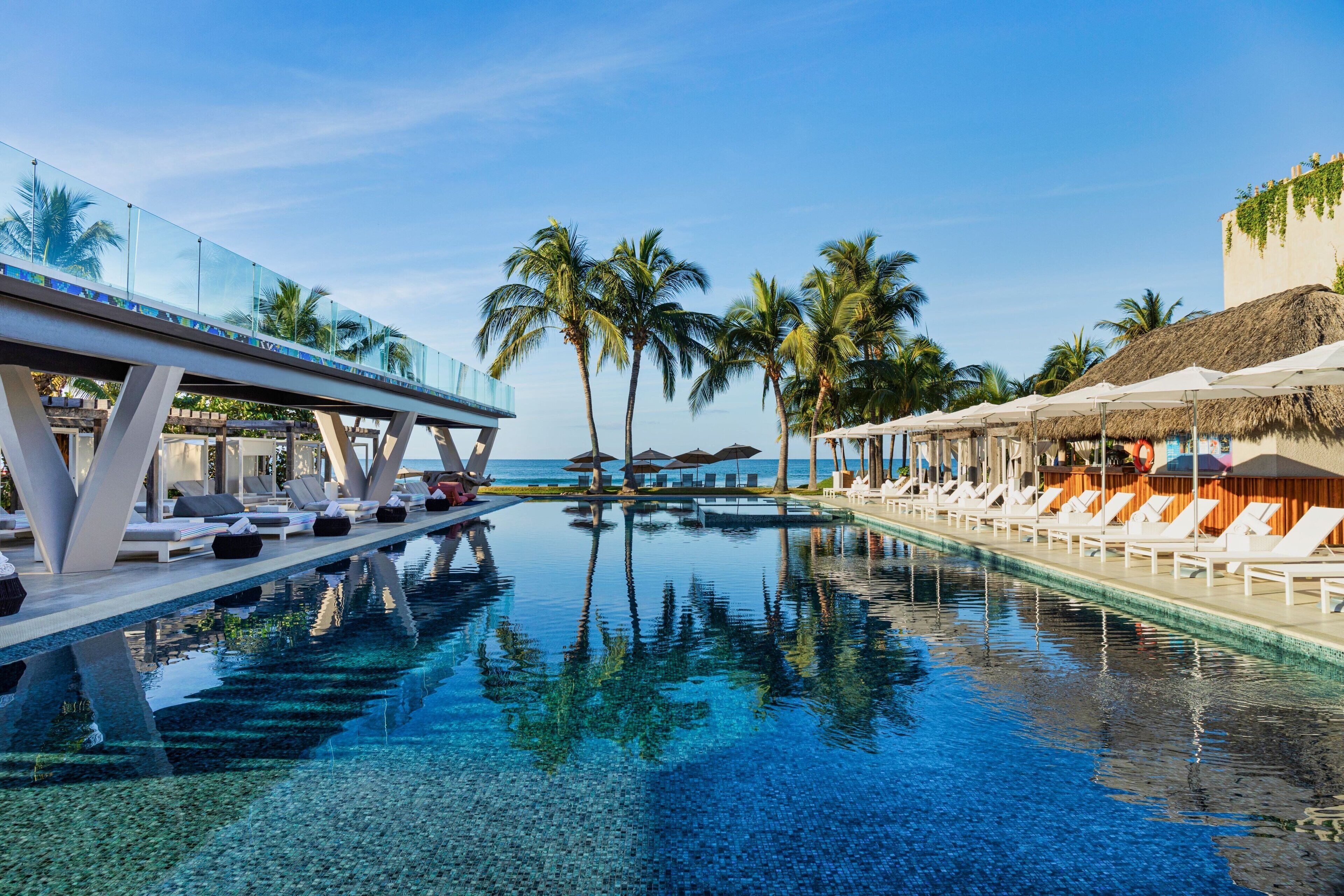 2 outdoor pools, pool cabanas (surcharge), pool loungers