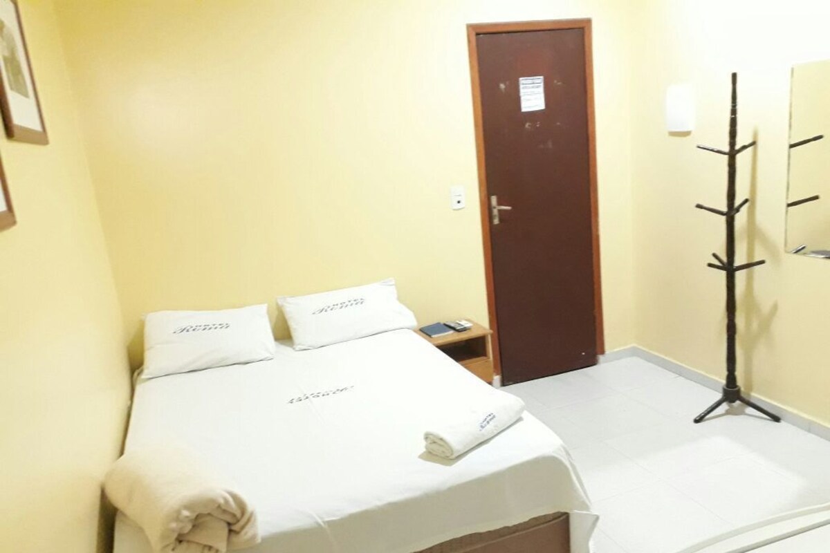 Double Room | Minibar, iron/ironing board, free WiFi