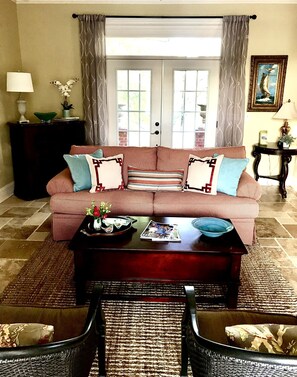 Flat-screen TV, fireplace