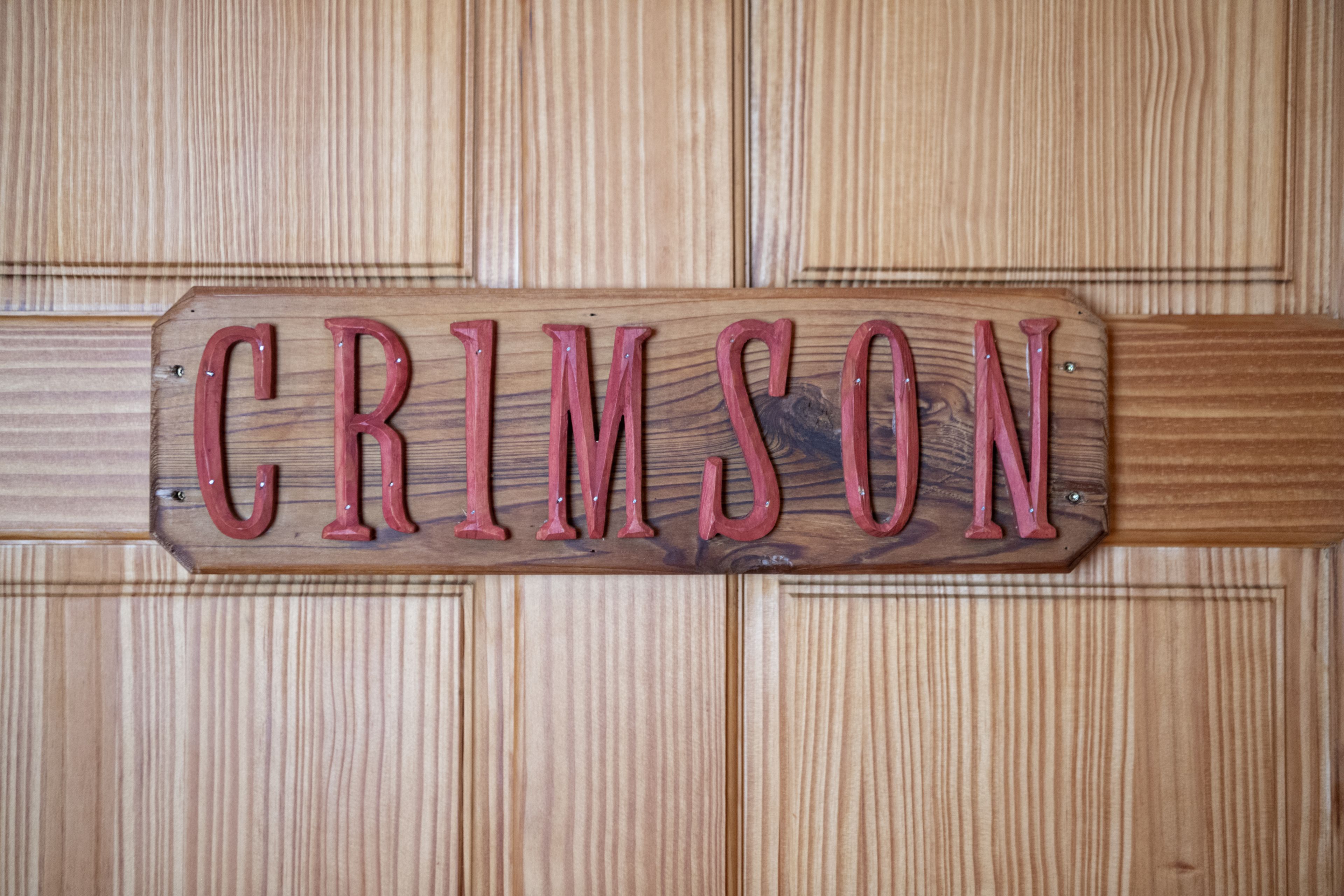 room, 1 queen bed, non smoking (crimson room) | premium bedding, iron/ironing board, free wifi, bed sheets