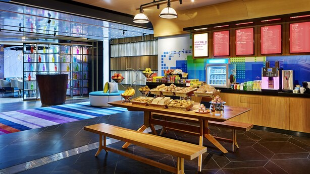 Breakfast, lunch and dinner served  - Aloft Guangzhou Tianhe (Guangzhou)