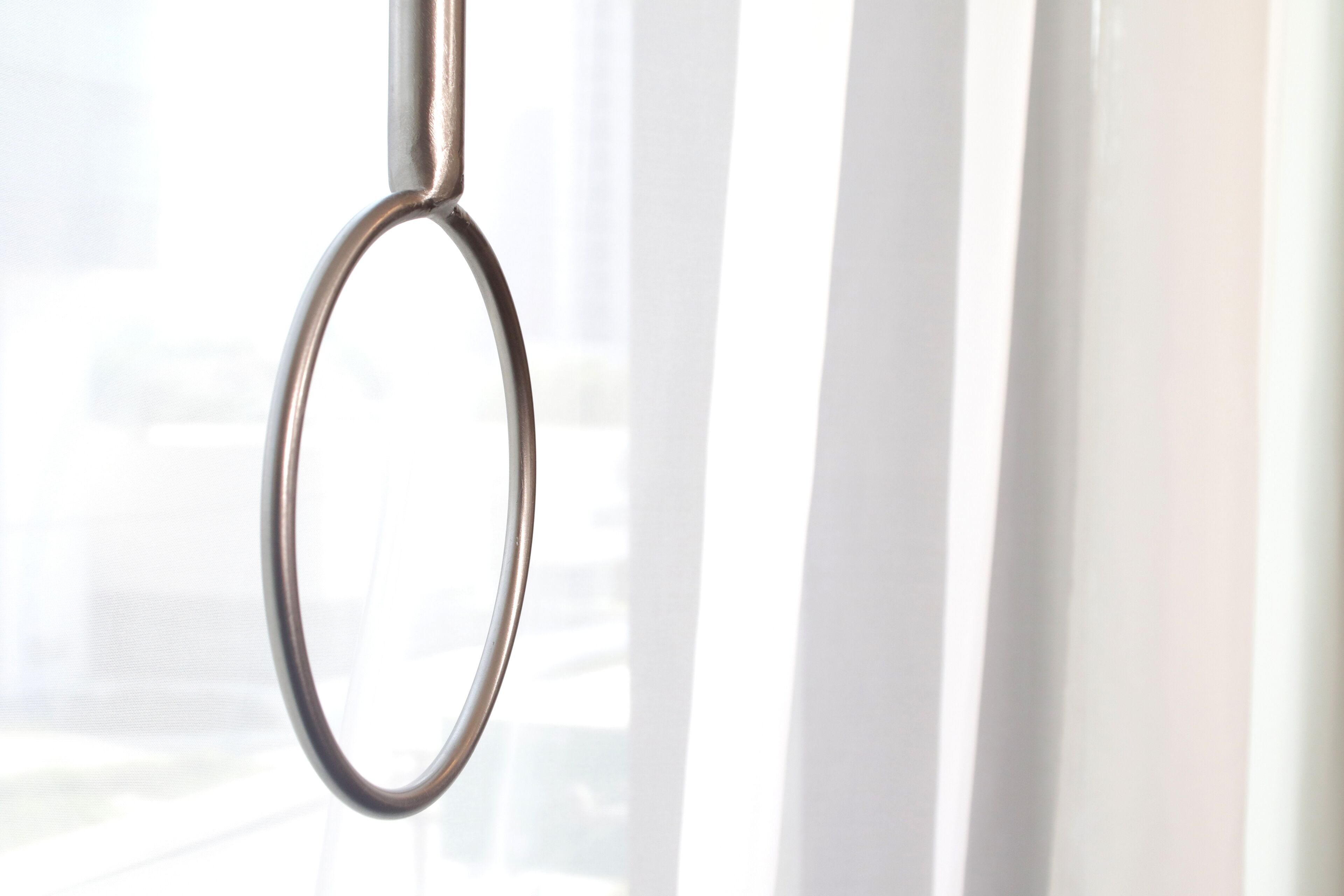 standard room, 1 king bed, roll-in shower (roll-in shower) | 1 bedroom, in-room safe, desk, blackout curtains