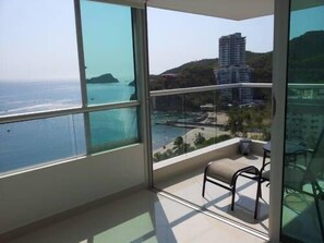 Apartemen, 4 kamar tidur | Balkon