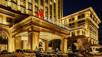 Bãi đậu xe tự phục vụ miễn phí