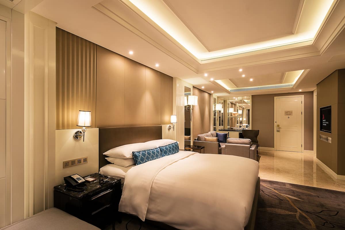 Down duvets, minibar, in-room safe, desk