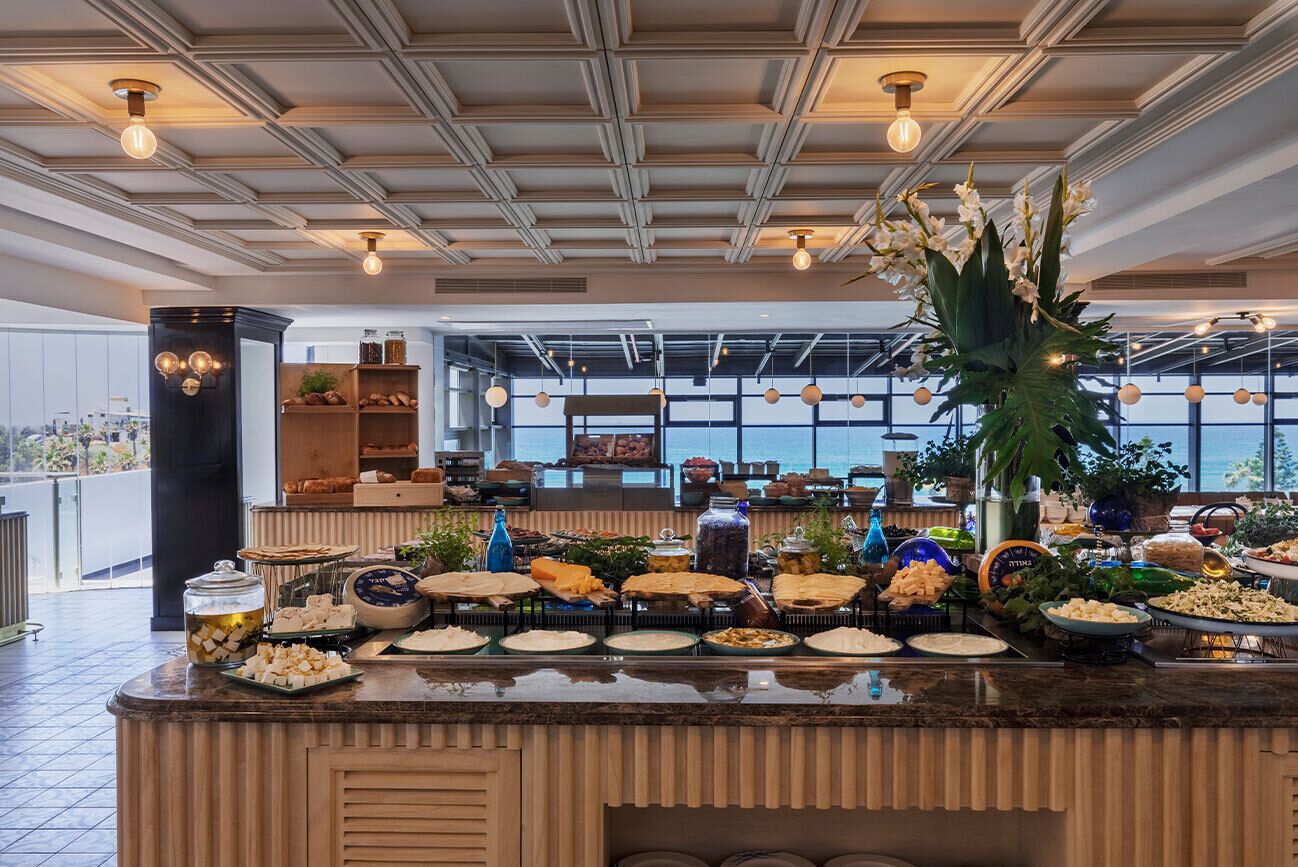 Daily buffet breakfast for a fee