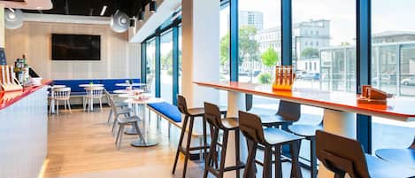 Bar (en el alojamiento)