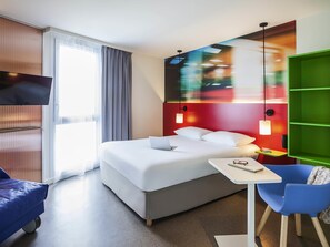 Suite Standard, plusieurs lits (Family) | Surmatelas, bureau, chambres insonorisées, Wi-Fi gratuit