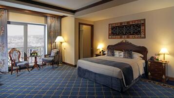 Suite (Orion) | 1 slaapkamer, lakens van Egyptisch katoen, luxe beddengoed, een minibar