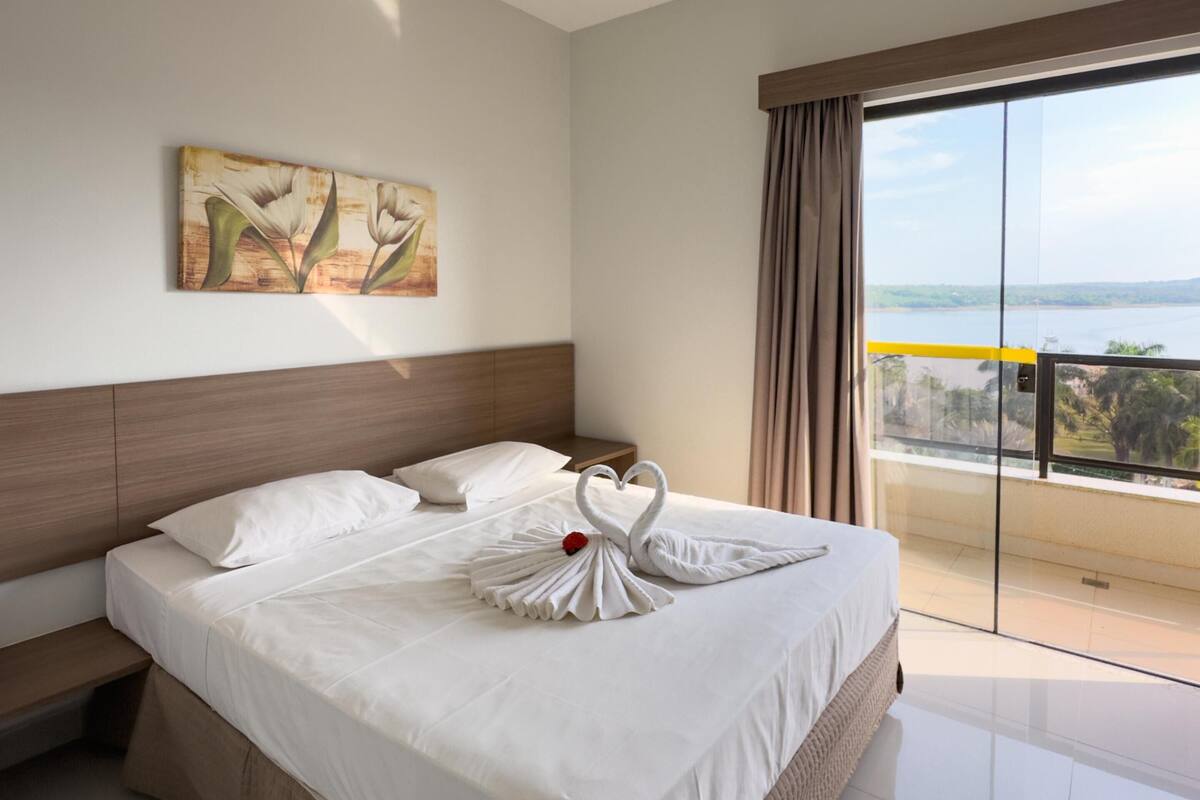 Minibar, blackout curtains, soundproofing, bed sheets