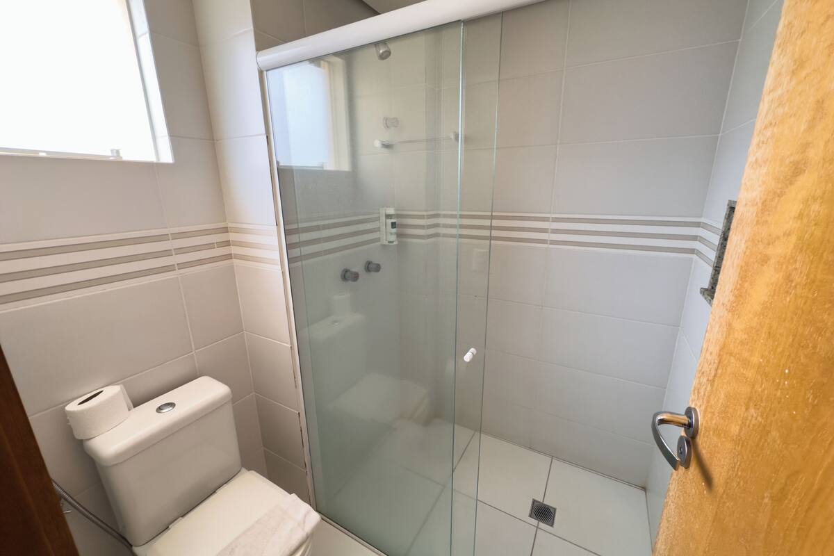 shower, free toiletries, towels, soap