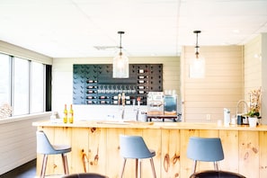 Bar (en la propiedad)
