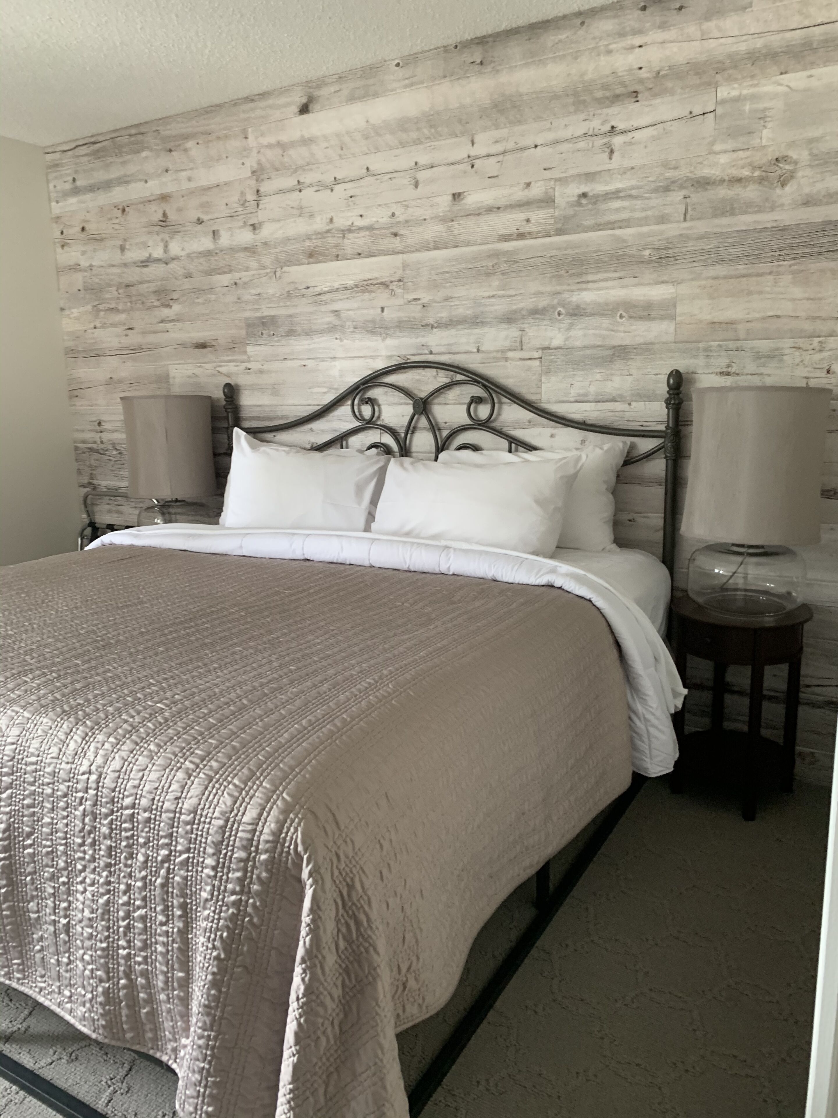 Standard Room, 1 King Bed | Free WiFi