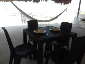 Breakfast, lunch and dinner served - Manzanillo Beach (Cartagena)