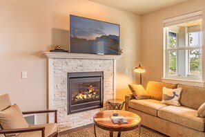 Standard-Ferienhaus, 1 Schlafzimmer | Wohnzimmer | Flachbildfernseher, Kamin, DVD-Player