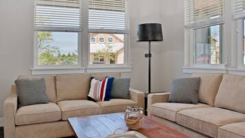 Cottage Standard, 2 chambres, vue établissement, en front de mer | Vue de la chambre